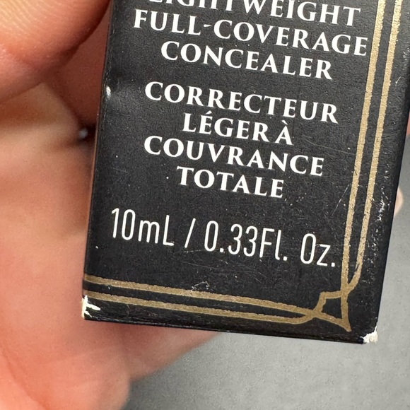 Kat Von D Full Coverage Lightweight Concealer - Light 107- New in box - Picture 3 of 6
